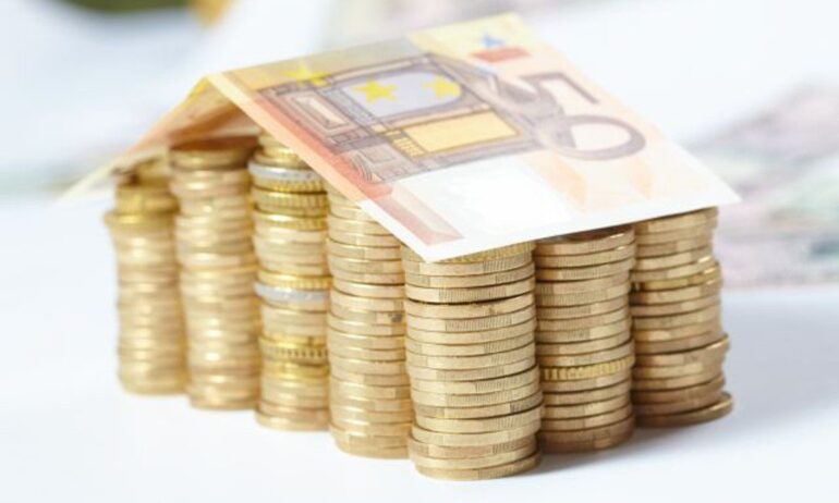ΤτΕ: Σταθερή ζήτηση δανείων – Πιέσεις στα στεγαστικά