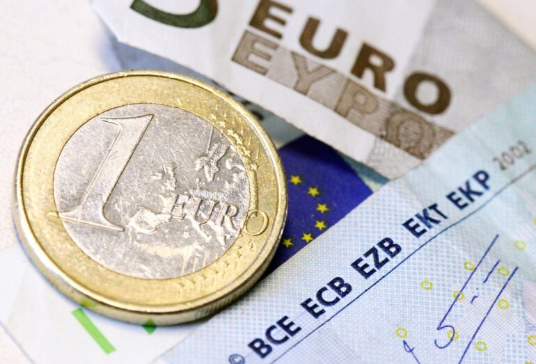 ΦΠΑ και φόρος εισοδήματος εκτίναξαν το πρωτογενές πλεόνασμα στο 9μηνο
