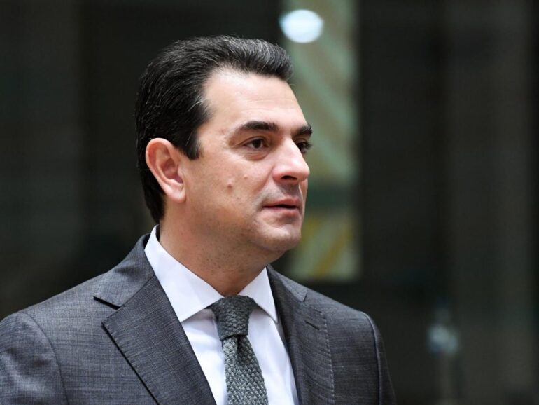 Σκρέκας για βρεφικό γάλα: Θα συγκρουστούμε για να μειωθεί η τιμή του