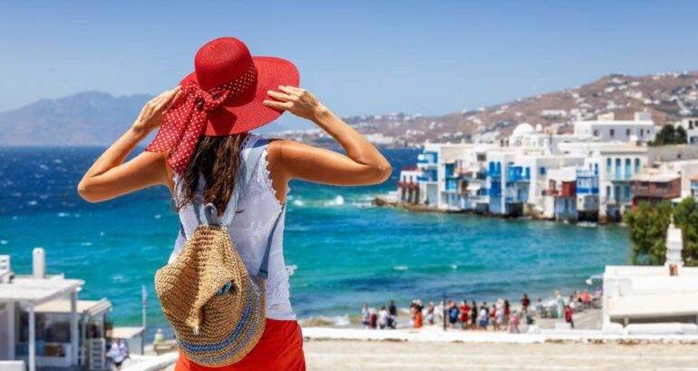 Booking: Πιο ευέλικτα και βιωματικά τα ταξίδια το 2026