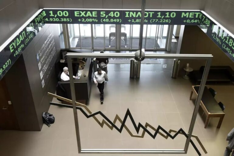 Σε αρνητική τροχιά το Χρηματιστήριο της Αθήνας