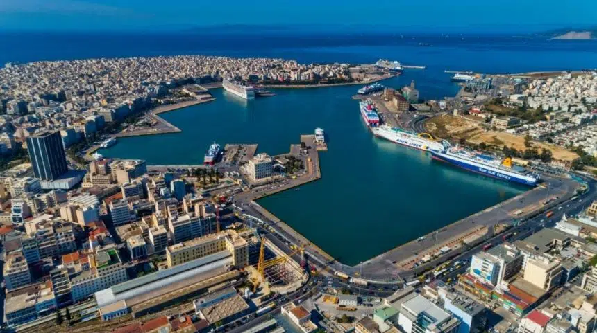 Limani Peiraias Port