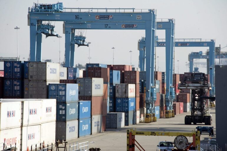 Μειωμένο κατά 0,5% το έλλειμμα του εμπορικού ισοζυγίου το επτάμηνο Ιανουαρίου–Ιουλίου 2025