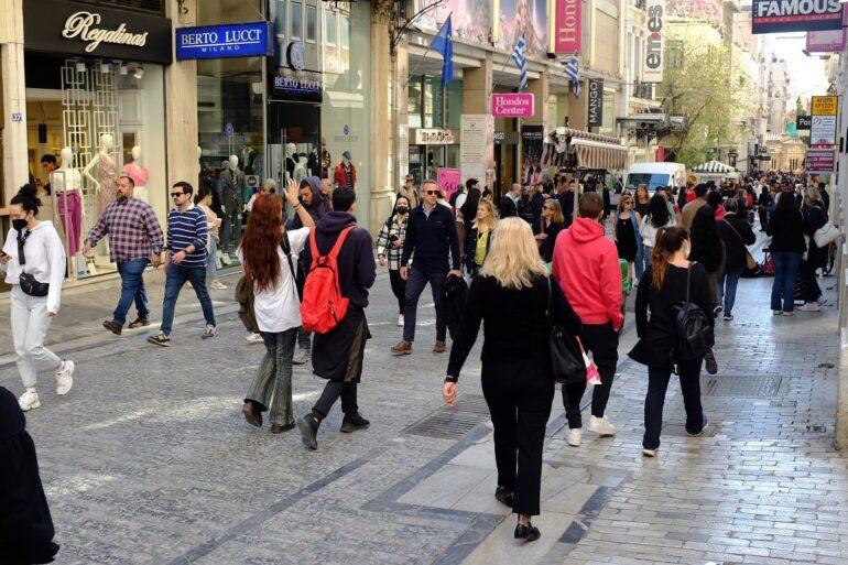 Οριακή άνοδος στον τζίρο των εμπορικών επιχειρήσεων – Δεν καλύπτεται ο πληθωρισμός
