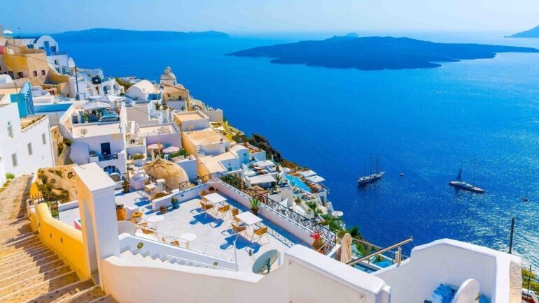 Πλαφόν στις τουριστικές κλίνες φέρνει το νέο χωροταξικό