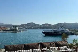 Astir Marina Ελλιμενισμός πρώτου σκάφους