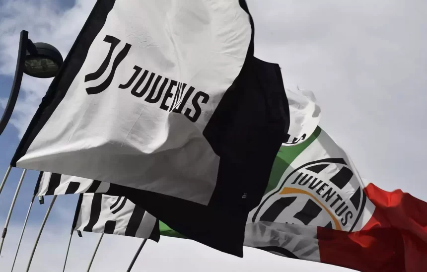 JUVENTUS FLAG REUTERS