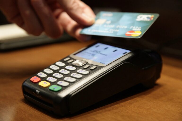 Η φιέστα της διασύνδεσης POS-ERP και οι νομικές διαμάχες