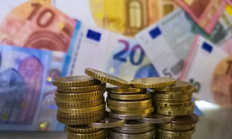 Κατώτατος μισθός: Τι αλλάζει στη νέα αύξηση – Όλη η διαδικασία και το χρονοδιάγραμμα