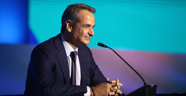 Μητσοτάκης στο Bloomberg: Το 2024 θα είναι μια πολύ καλή χρονιά για την ελληνική Oικονομία
