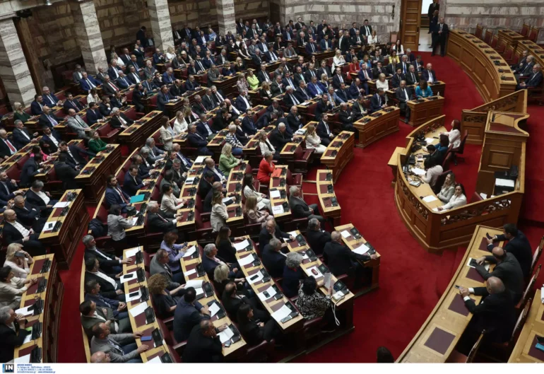 Βουλή: Ψηφίστηκε με 158 ψήφους ο προϋπολογισμός 2024 -Με 249 «ναι» πέρασαν οι αμυντικές δαπάνες