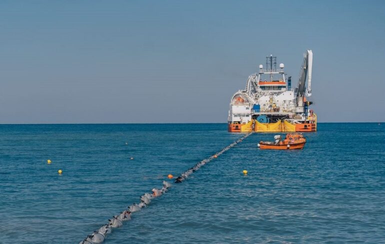 Μελέτη ΑΔΜΗΕ: Υψηλή αναλογία οφέλους-κόστους για τις ηλεκτρικές διασυνδέσεις στο Αιγαίο