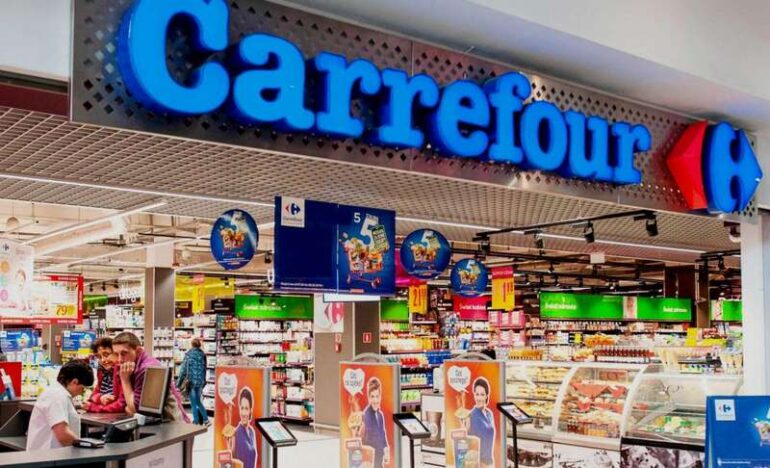 «Βουτιά» 5% για τη μετοχή της Carrefour – Κάτω των προσδοκιών οι πωλήσεις στη Γαλλία, νέο στρατηγικό σχέδιο έως το 2030