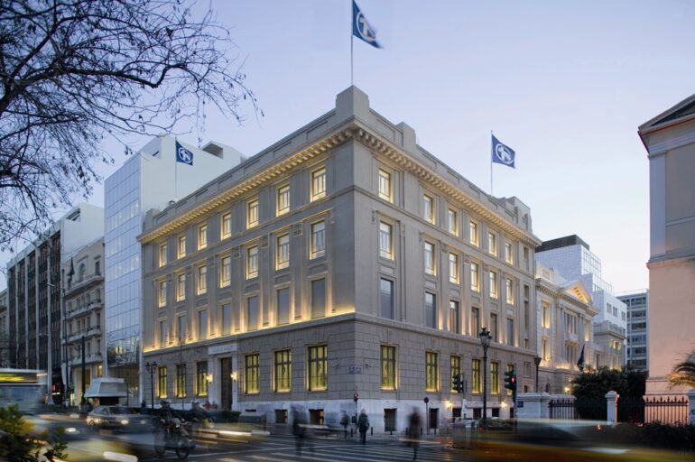 Alpha Bank: Συμφωνία με τη Davidson Kempner για πώληση ομολογιών GAIA