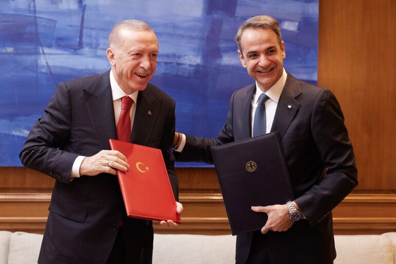Tο θετικό αποτύπωμα της επίσκεψης – εξπρές του Eρντογάν στην Aθήνα