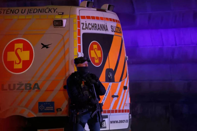 Οι μαζικές δολοφονίες που σόκαραν την Ευρώπη πριν το μακελειό στην Πράγα