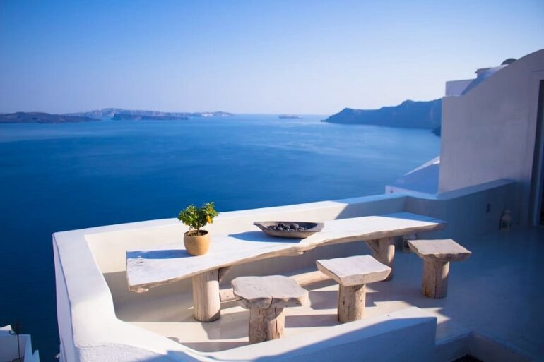 Τα κορυφαία νησιά της Ελλάδας για ακτοπλοϊκές ταξιδιωτικές εμπειρίες το 2024