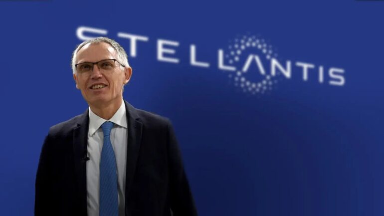 Ο Ταβάρες εκτός Stellantis: Τι σηματοδοτεί η αιφνίδια αποχώρηση του CEO