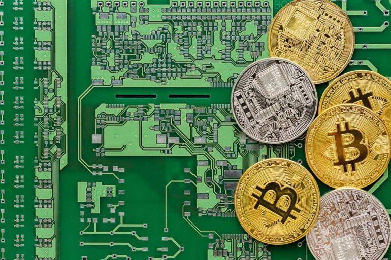 CRYPTOS: Πώς γίνεται η εξόρυξη του bitcoin