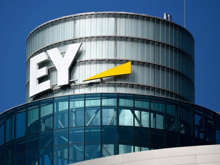 1ο EY Women AI Hackathon: Γυναικεία ματιά στην καινοτομία και την τεχνητή νοημοσύνη