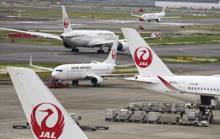 Κυβερνοεπίθεση στην Japan Airlines: Επιστροφή στην ομαλότητα μετά το χάος στις πτήσεις!