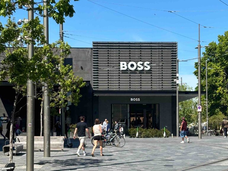 Hugo Boss: Σχεδόν 1 δισ. οι πωλήσεις το α’ τρίμηνο