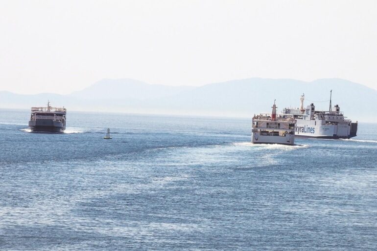 Σκληρή μάχη των ακτοπλοϊκών εταιριών για τζίρο 1 δισ. ευρώ