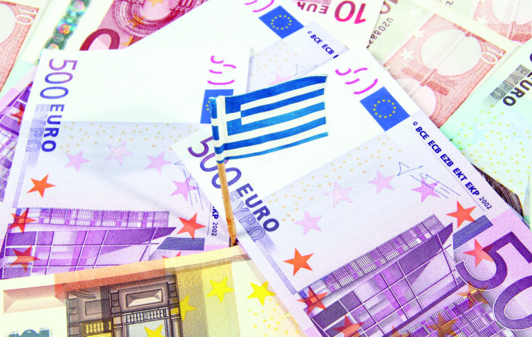 Ανθεκτική η οικονομία, επίμονος ο πληθωρισμός – Τι δείχνει η έκθεση της Τράπεζας της Ελλάδος