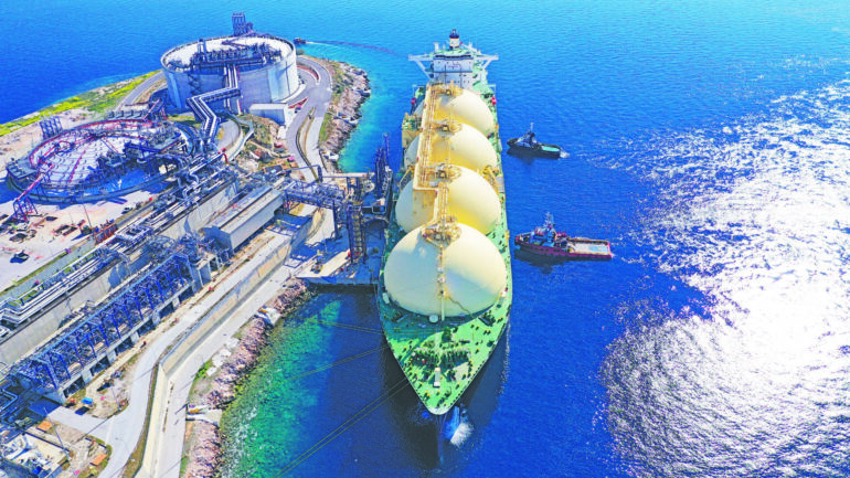 LNG: Σταθεροποίηση της παραγωγής στα ΗΑΕ από το 2027