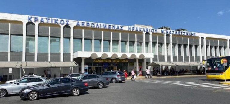 Ρεκόρ κίνησης στο Αεροδρόμιο Ηρακλείου – Πιο κοντά από ποτέ στα 10 εκατ. επιβάτες το 2025