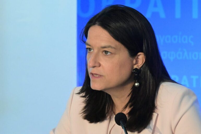 Η Κεραμέως, το 13ωρο και ο εργασιακός μεσαίωνας: Εξάντληση με συναίνεση η νέα κανονικότητα