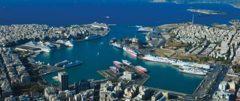 Στη διελκυστίνδα τα λιμάνια και τα ναυπηγεία