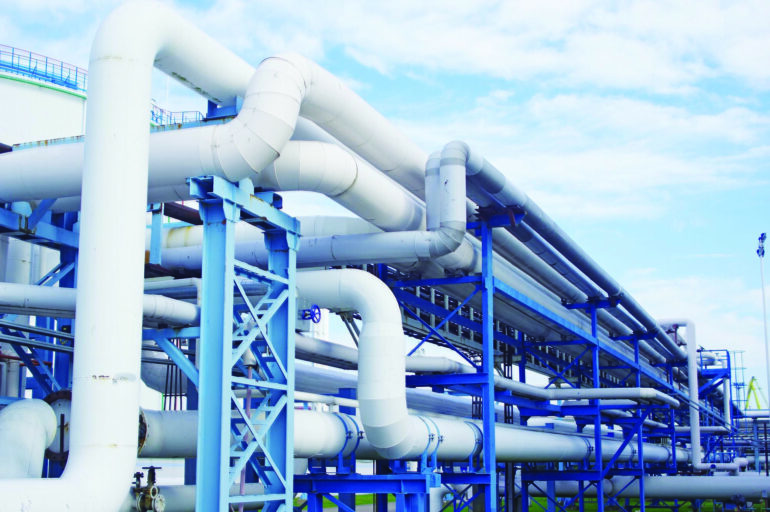 LNG: Παρατεταμένη στενότητα και υψηλές τιμές έως το 2027