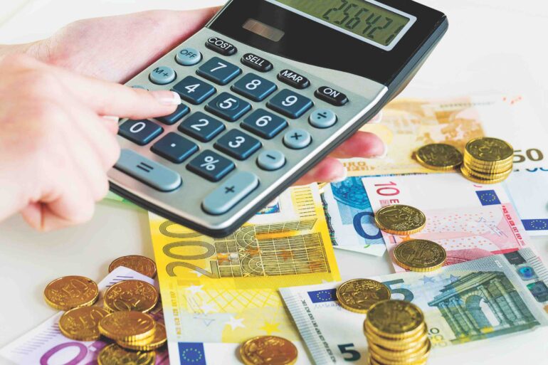 Φορολογικές δηλώσεις: Πότε ανοίγει το σύστημα και τι πρέπει να προσέξουν οι φορολογούμενοι