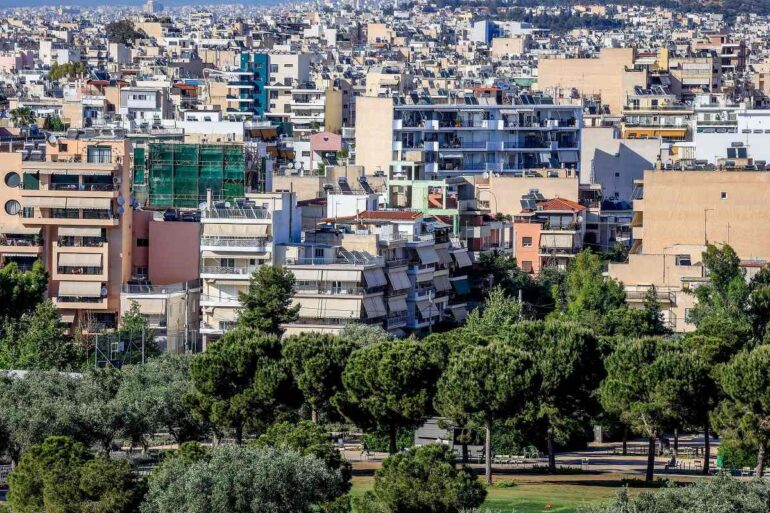 Νέο κύμα πλειστηριασμών από την ΑΑΔΕ για οφειλές στην εφορία – Στο «σφυρί» ακίνητα-«φιλέτα» ως 3,5 εκατ. ευρώ