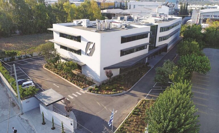 THEON: Ιστορικά υψηλά έσοδα το 2025, ισχυρή εκκίνηση για το 2026