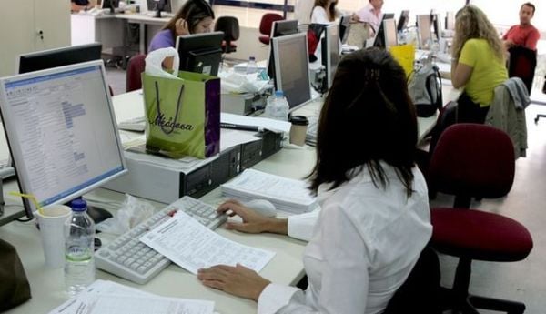 Σε εφαρμογή από σήμερα το 13ωρο, το τετραήμερο και η σπαστή άδεια