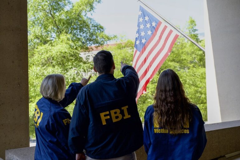 Το FBI αγοράζει δεδομένα πολιτών χωρίς ένταλμα