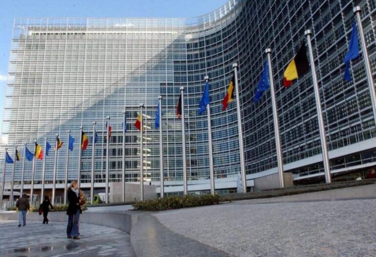 Η ΕΕ ψάχνει δραστική απάντηση στην κρίση