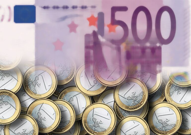 Πώς το success story του ΤΑΑ έχει μετατραπεί σε θρίλερ
