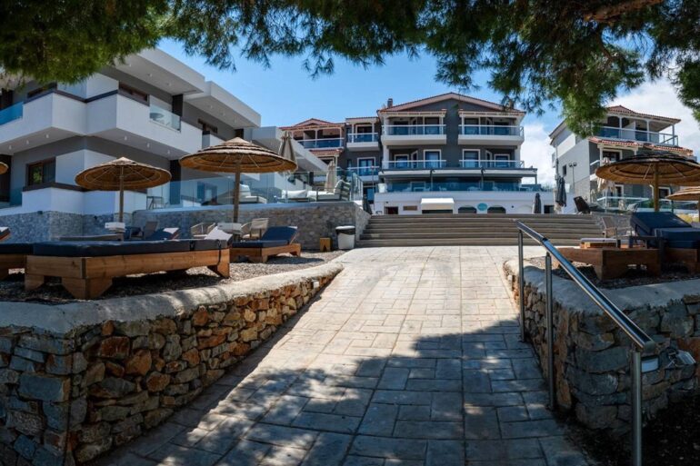 Μια γαλήνια εμπειρία στα Τροιζόνια