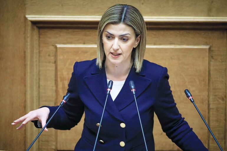 Θολές εξηγήσεις Αγαπηδάκη για τα 69 εκατ. ευρώ της UNICEF