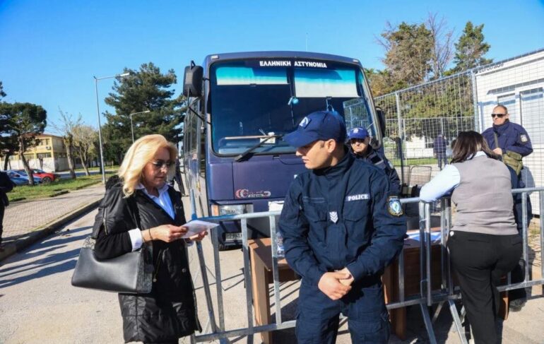 Συνεχίζεται η δίκη για το δυστύχημα των Τεμπών